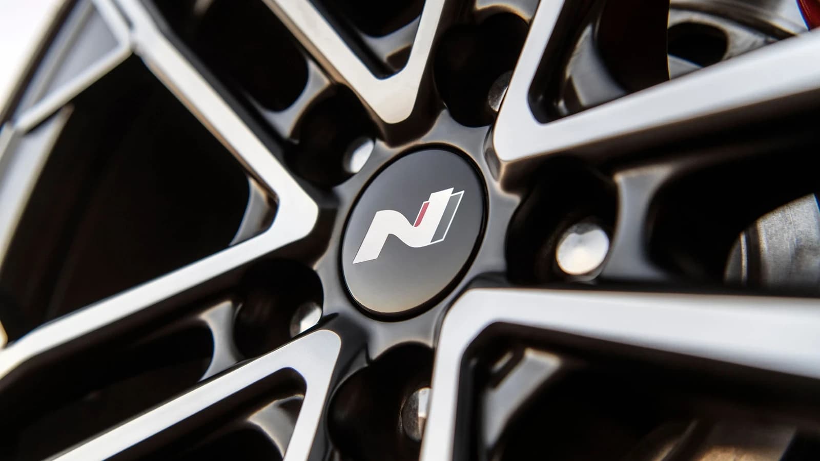 Hyundai SANTA FE — technologies d’assistance à la conduite
