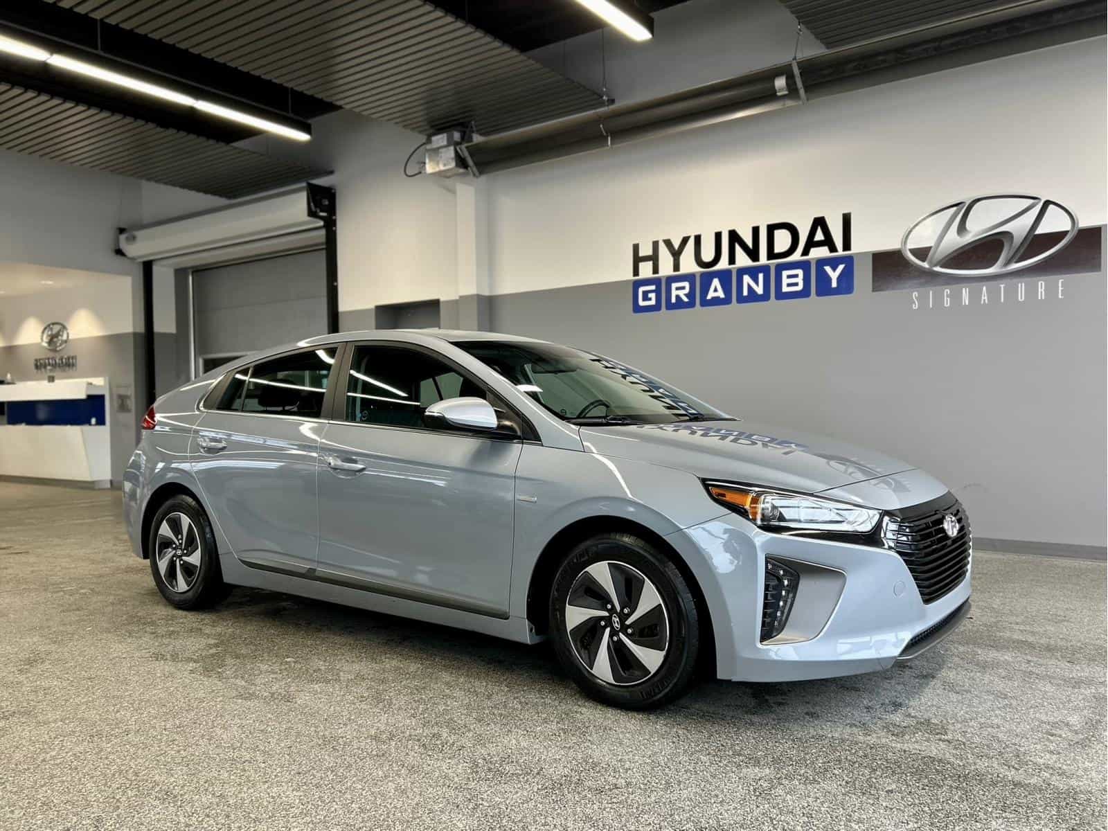 Image 1 Hyundai Ioniq Hybrid Essential 2019
