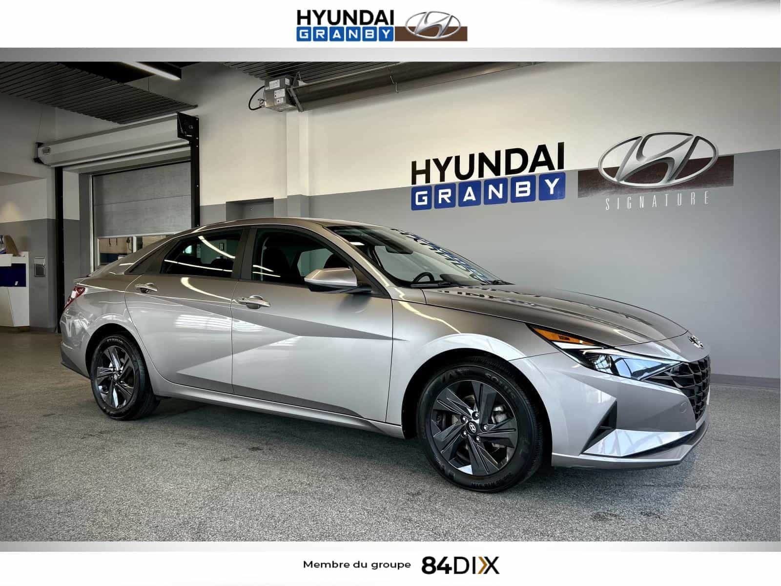 Image 1 Hyundai Elantra Preferred w/Tech 2023