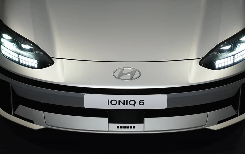 Hyundai IONIQ 6 sur route — conduite électrique